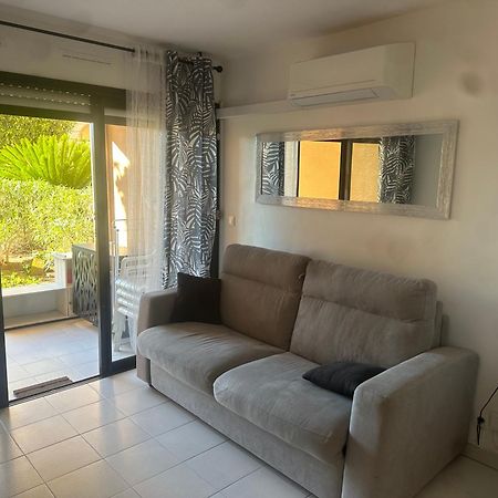 Appartement Rdc En Residence Avec Piscine カンヌ エクステリア 写真