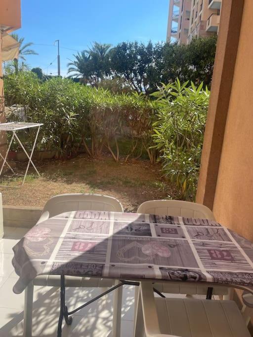 Appartement Rdc En Residence Avec Piscine カンヌ エクステリア 写真